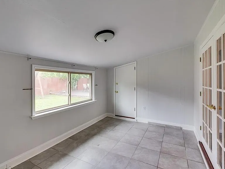 558 Ashlawn Dr — Photo 11