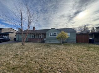 930 NW Canyon Dr, Redmond, OR