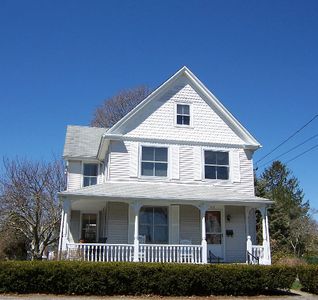 50 Pearl St, Groton, CT, 06340