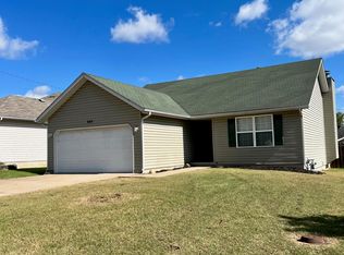 880 S Timber Ridge Dr, Nixa, MO 65714