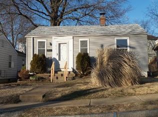 5551 Connecticut St, Saint Louis, MO 63139