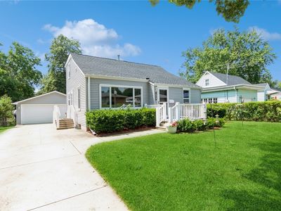 1804 Vine St, West Des Moines, IA, 50265