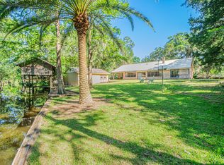 567 Pitts Bayshore Dr, Freeport, FL 32439