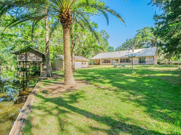567 Pitts Bayshore Dr, Freeport, FL 32439