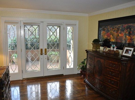 3rd image of 203 Westover Ln