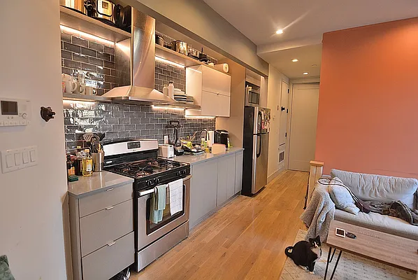 Rented by Hagstrom Management Inc | media 5