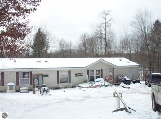 8685 Rolling Rd, Lake Station, MI 48632