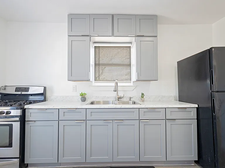 4505 Up River Rd — Photo 8