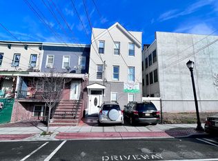 406 2nd St FLOOR 1, Union City, NJ 07087