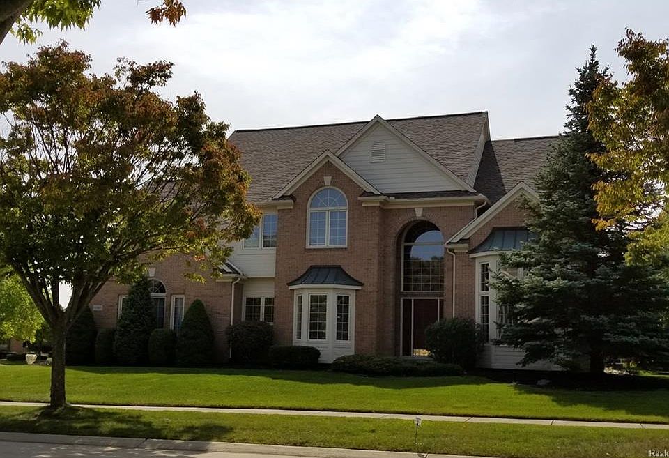 1st image of 45805 Ashford Cir