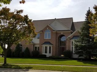 45805 Ashford Cir, Novi, MI 48374