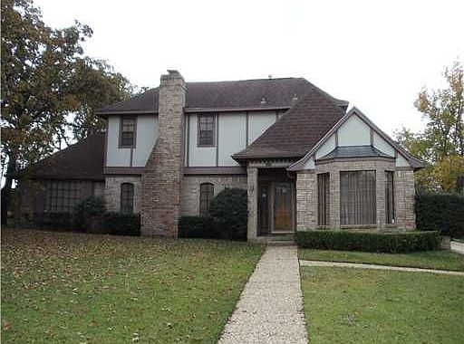 1st image of 2505 Whispering Oaks Cir