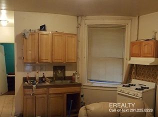 426 5th St APT 1, Union City, NJ 07087