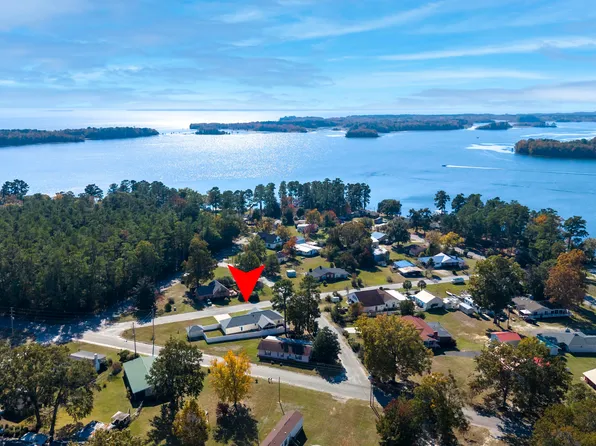 1026 Radius St, Manning, SC 29102