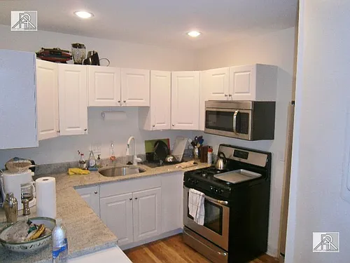 61 Egmont St #3 Photo 1