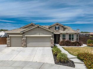 1186 W Branch Ct, Hanford, CA 93230