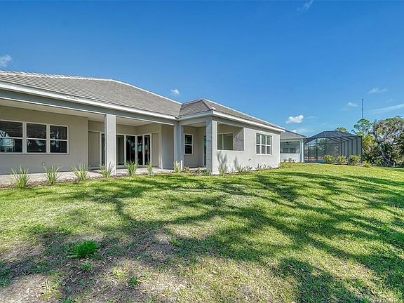 7th image of this home
