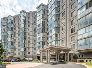 19385 Cypress Ridge Ter UNIT 906, Lansdowne, VA 20176