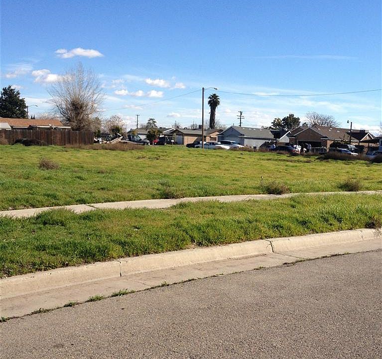 1st image of 248 W Kaviland Ave
