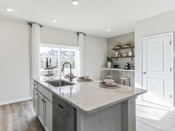 277 Macoun Way, Glassboro, NJ 08028