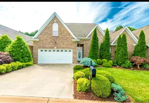 5216 Tazewell Pointe Way Photo 1