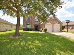 211 Cedar Branch Dr, League City, TX 77573