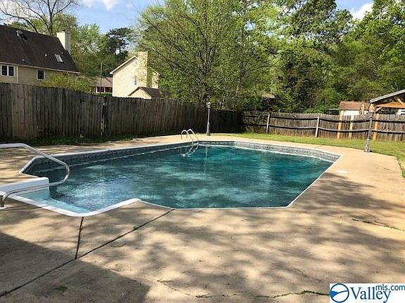 4th image of 632 Versailles Dr SE