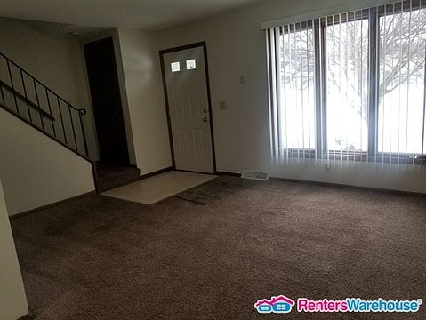 5th image of 403 Belle Aire Dr