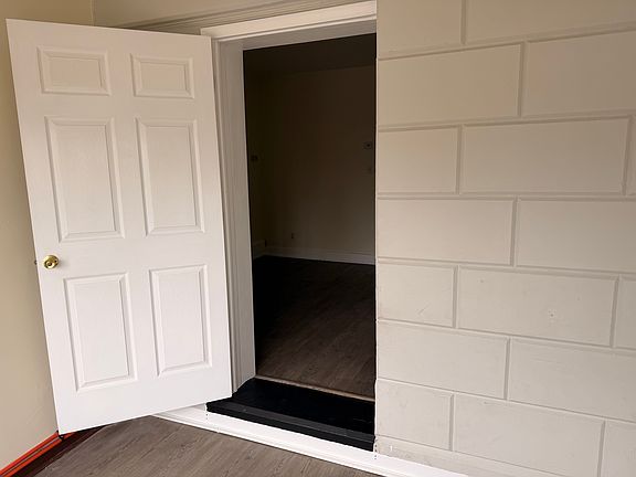 5th image of 325 Atlantic Ave APT 1