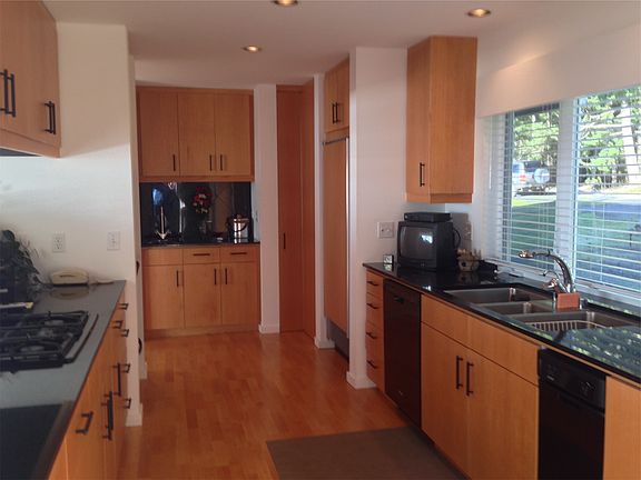 4th image of 163 Serendipity Ln