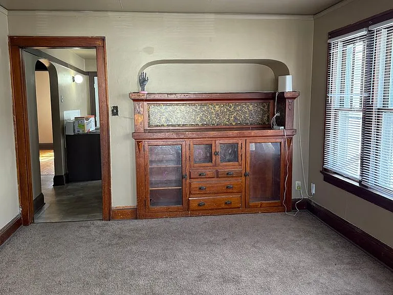 1574 S Union St — Photo 4