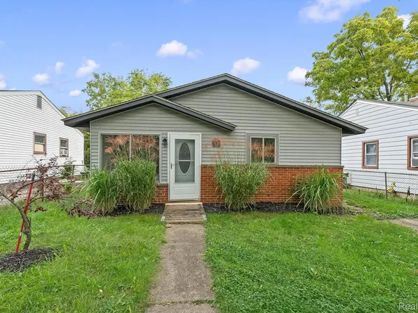 41 E Sheffield Ave, Pontiac, MI 48340