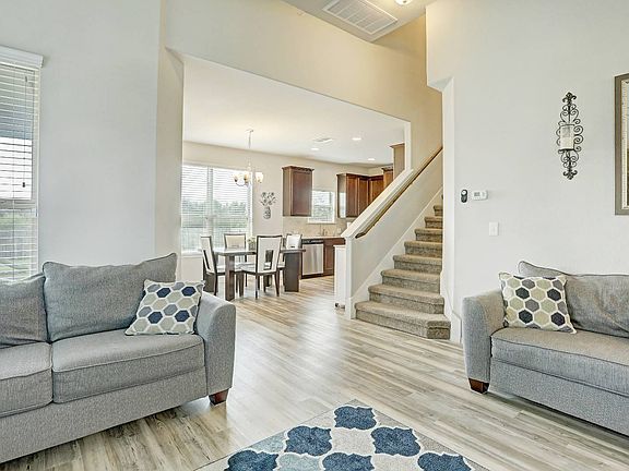 4th image of 5687 Heron Dr