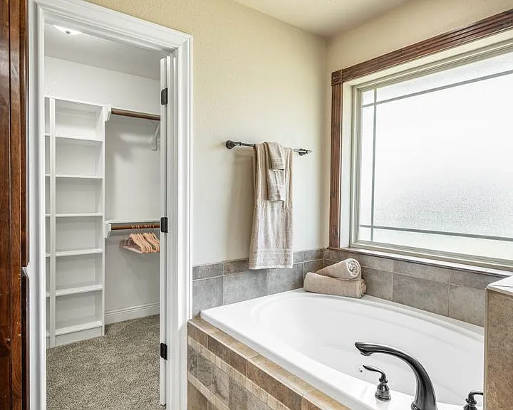 1326 Briar Cliff Path — Photo 9