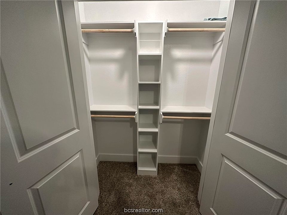 2nd image of 2805 Stevens Dr