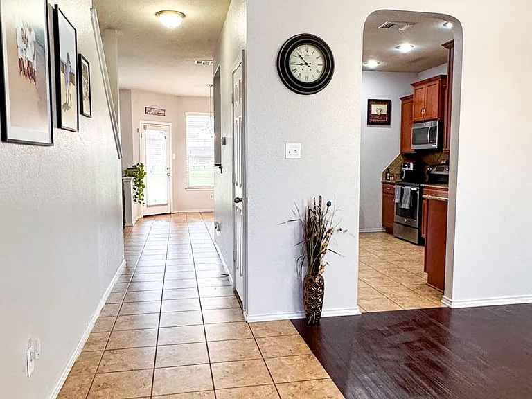 9503 Adeel Dr — Photo 13