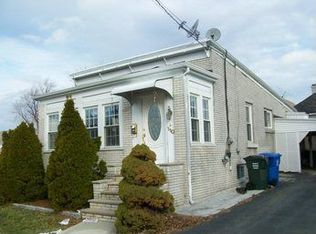 110 Lee Ave, Hopelawn, NJ 08861