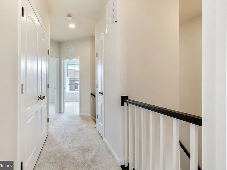 5986 Passend Dr — Photo 14