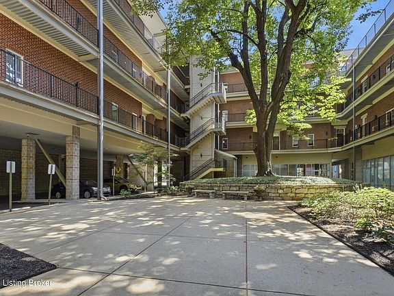 2nd image of 2011 Frankfort Ave Unit 206