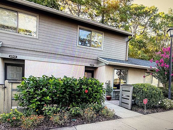 2nd image of 7620 W Baymeadows Cir #2244