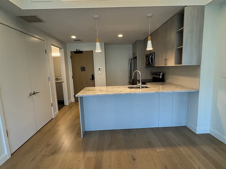 57 Brighton Ave — Photo 5