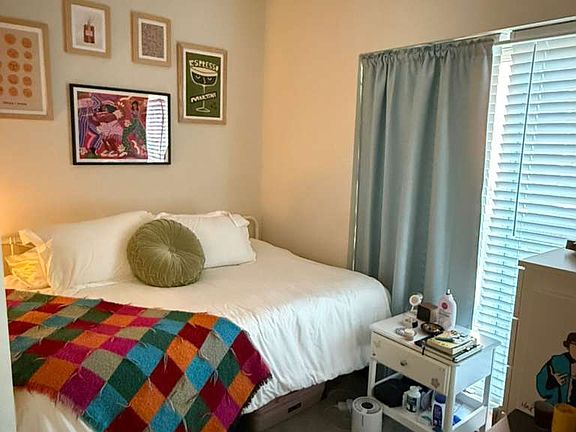 5th image of 811 W Lill Ave APT 201