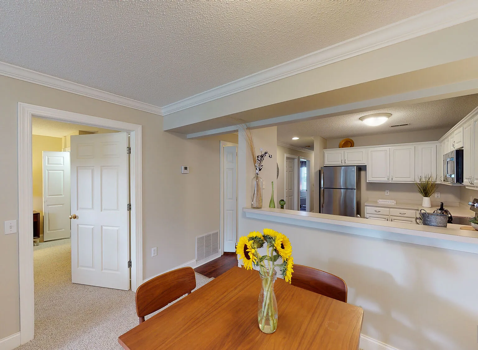 Brookhaven Apartments — Photo 4