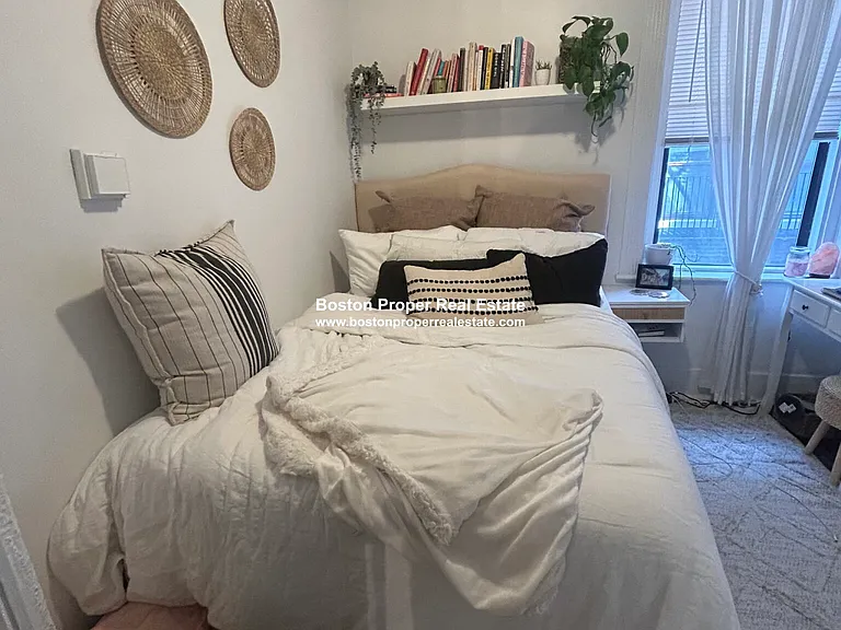 9 Myrtle St #4 — Photo 8