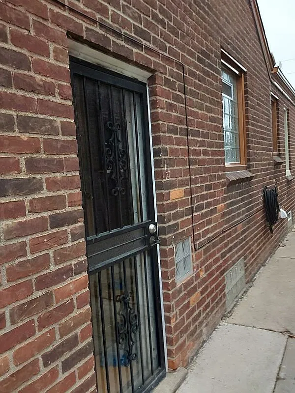 3 bed, 2.0 bath, 1000 sqft, $1,400 — Photo 1