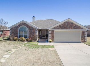 218 Whitestone Way, Weatherford, TX 76085