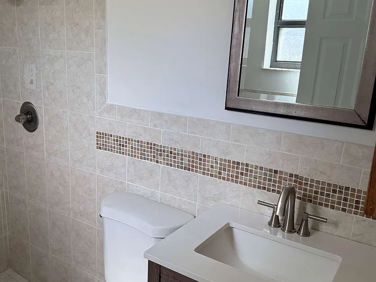 508 NE Azalea Ave — Photo 6