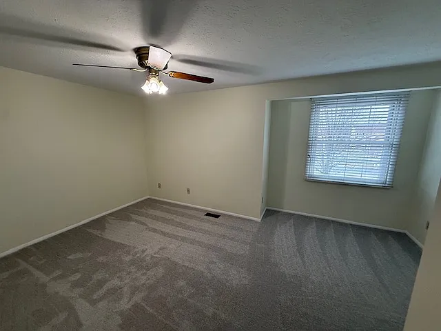 642 Topaz Ln — Photo 9
