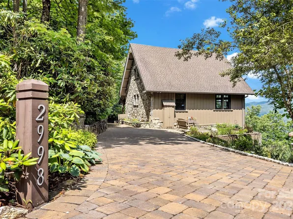2998 Creston Dr, Black Mountain, NC 28711