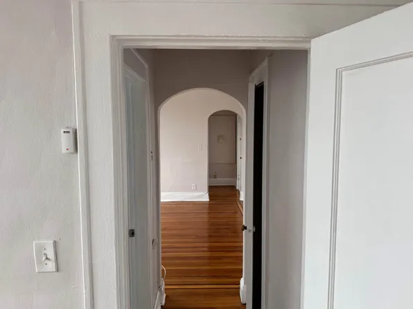311 Queen Anne Rd, Teaneck, NJ